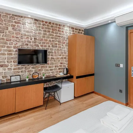 Hotel The Xenia